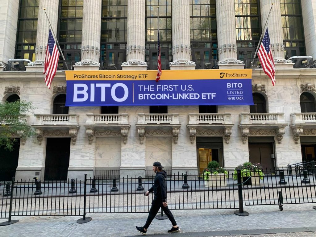 NYSE Lists Solana, Hedera, Litecoin Spot Crypto ETFs for Trading This Week NYSE Lists Solana, Hedera, Litecoin Spot Crypto ETFs for Trading This Week