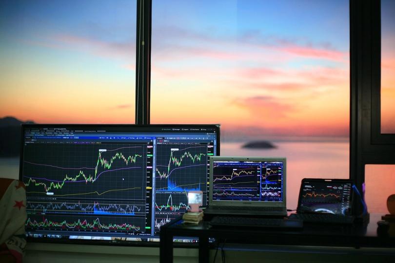 XRP market shows signs of capitulation as holders sell at loss XRP market shows signs of capitulation as holders sell at loss